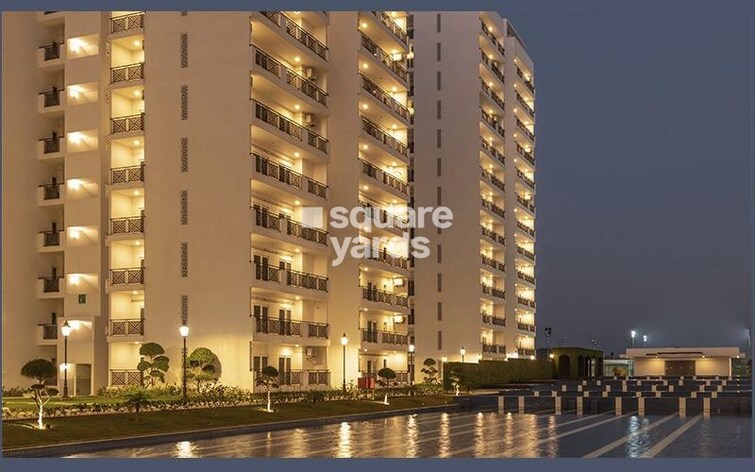 Central Park Flower Valley Aqua Front Towers Tower View 3