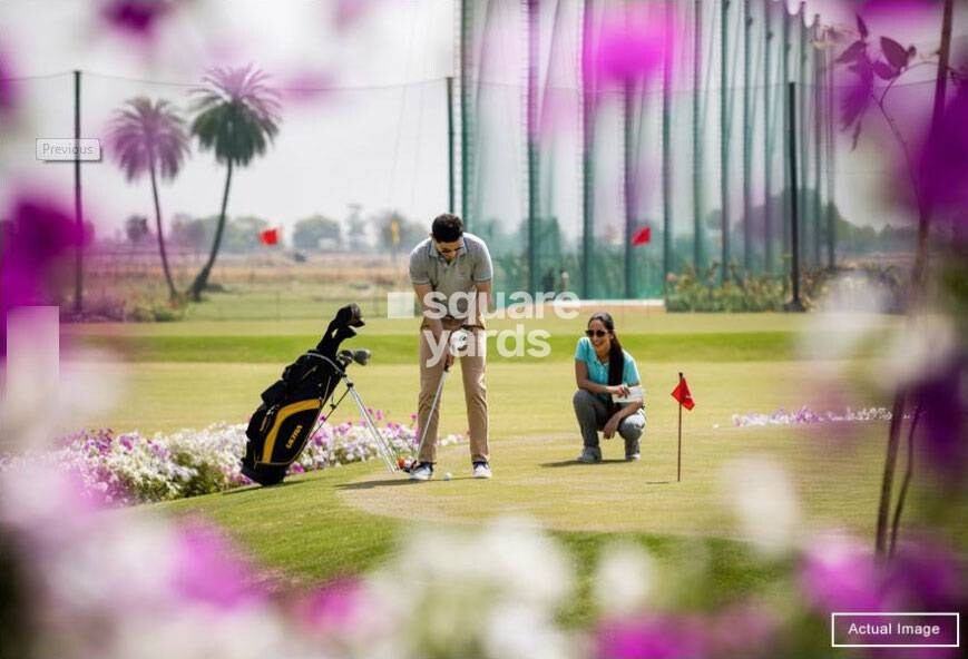 Central Park Lake Front Towers Amenities-Features 6