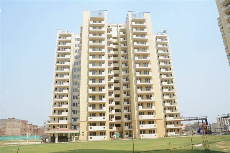 Corona Optus Apartment Exteriors 1