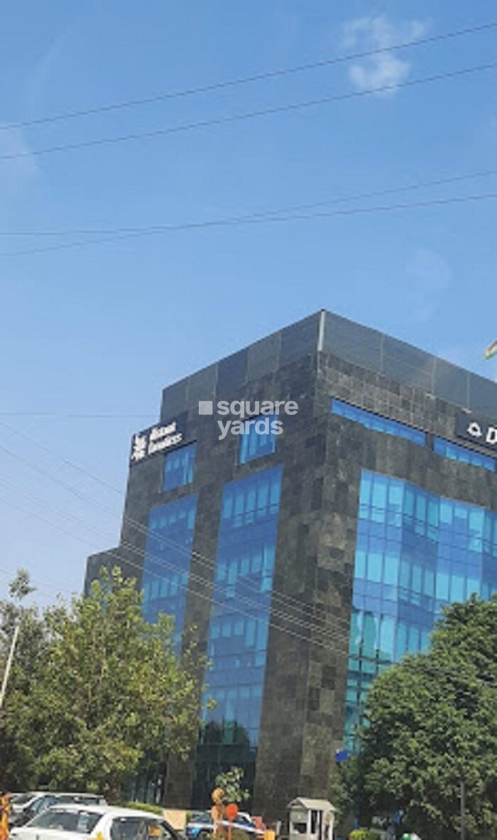 Delta Square Commercial Exteriors 5