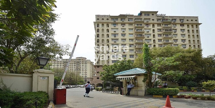 DLF City Gurgaon Tower View