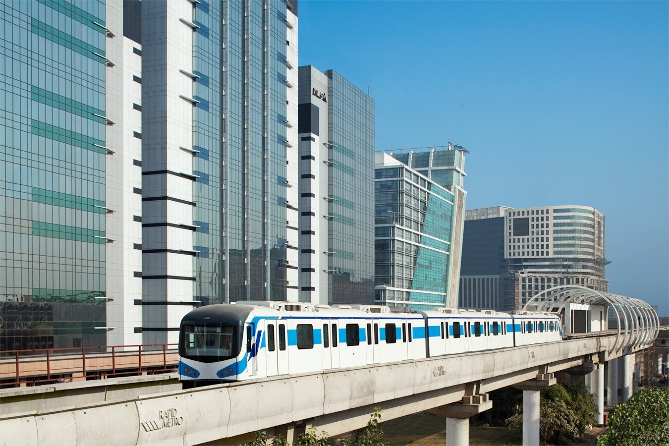 DLF City Phase III Amenities-Features