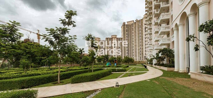 Resale 4 Bedroom 2215 Sq.Ft. Apartment in DLF Regal Gardens, Sector 90 ...