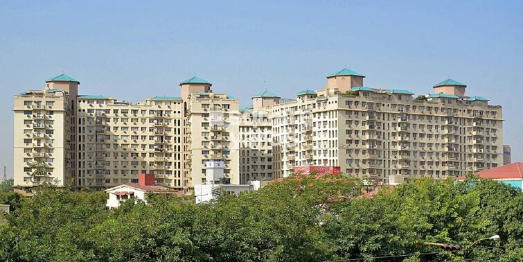 DLF Ridgewood Estate Tower View