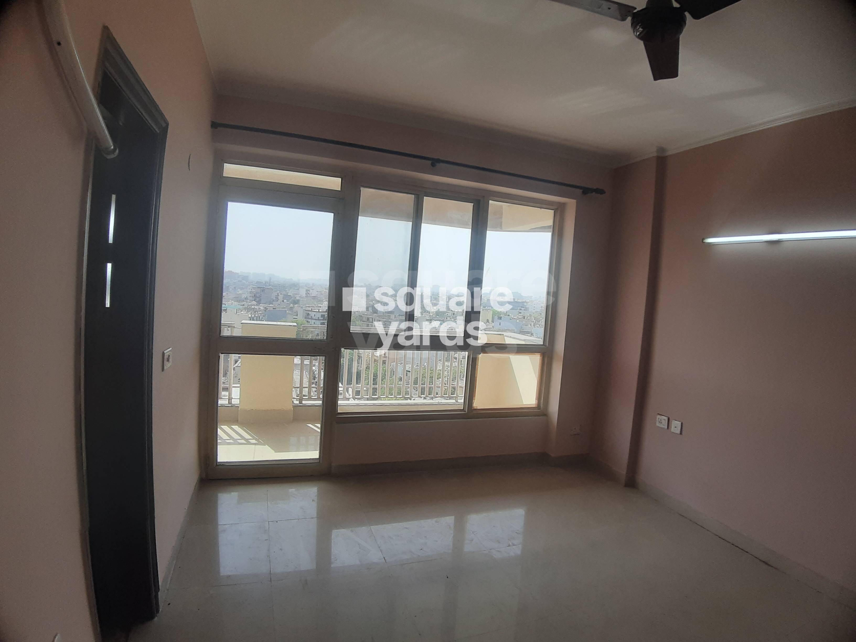 Emerald Green Apartment Interiors 2