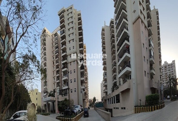 Eros Wembley Premium Tower Apartment Exteriors 2