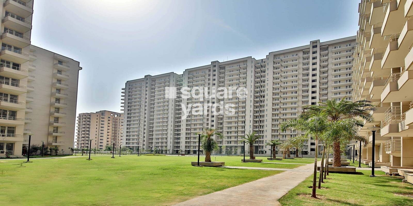 Indiabulls Centrum Park Tower View 1