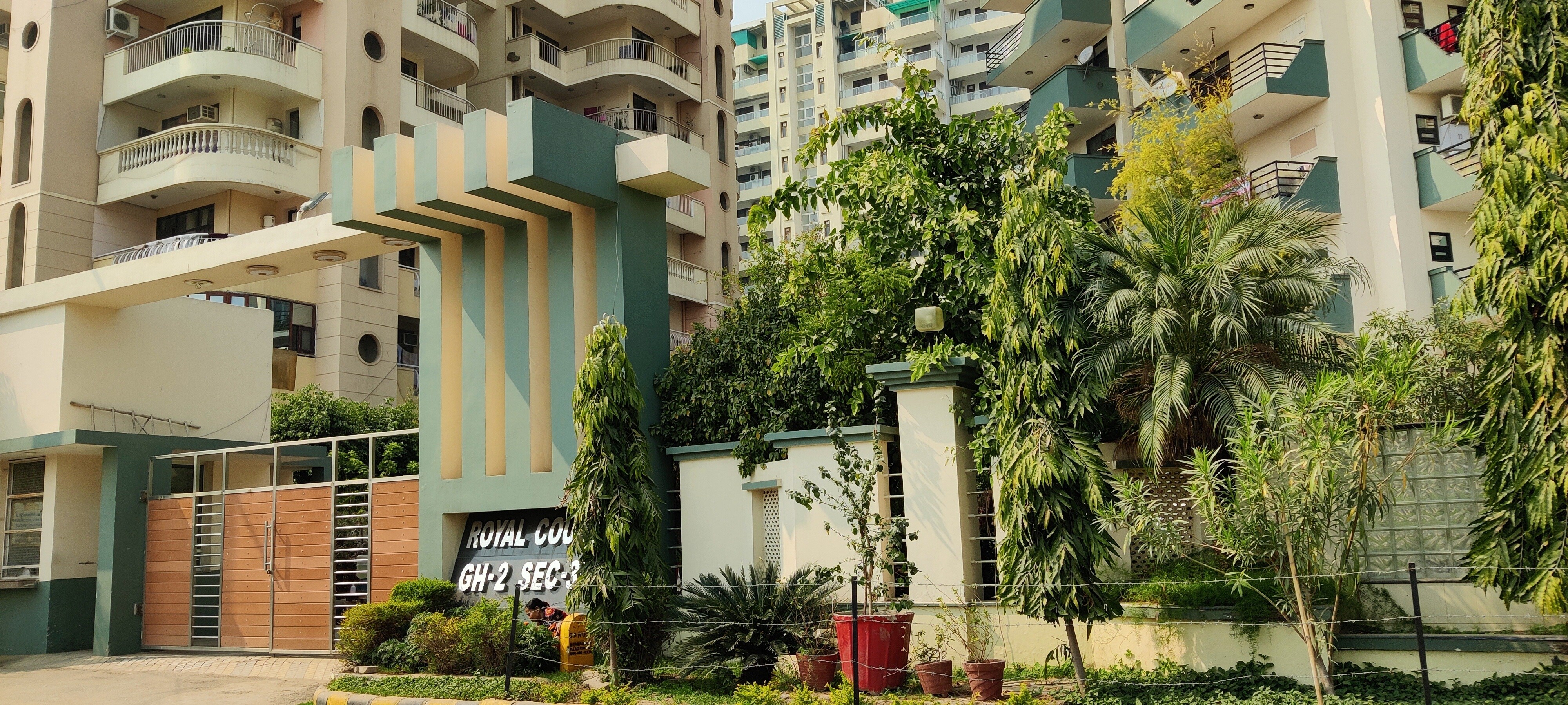 K World Royal Court Entrance View