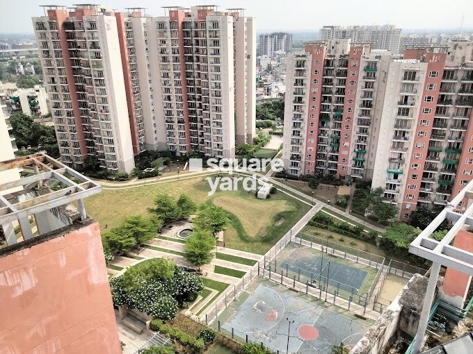 Mahindra Aura Sports facilities Image