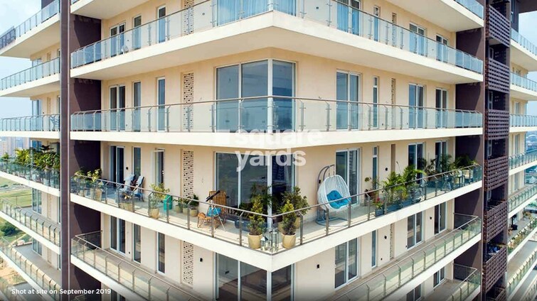 Mahindra Luminare Tower View 1