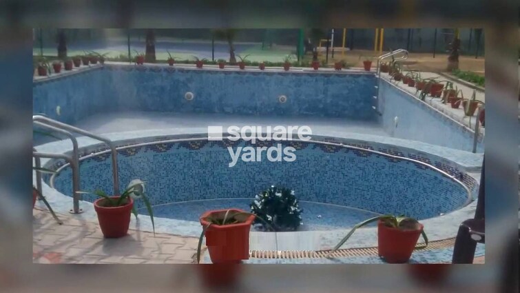 Maple Heights Amenities-Features