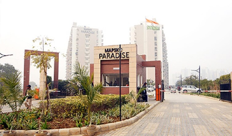 Mapsko Paradise Entrance View