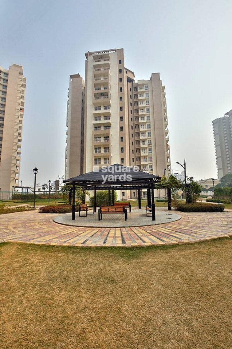 Mapsko Royale Ville Amenities-Features 1