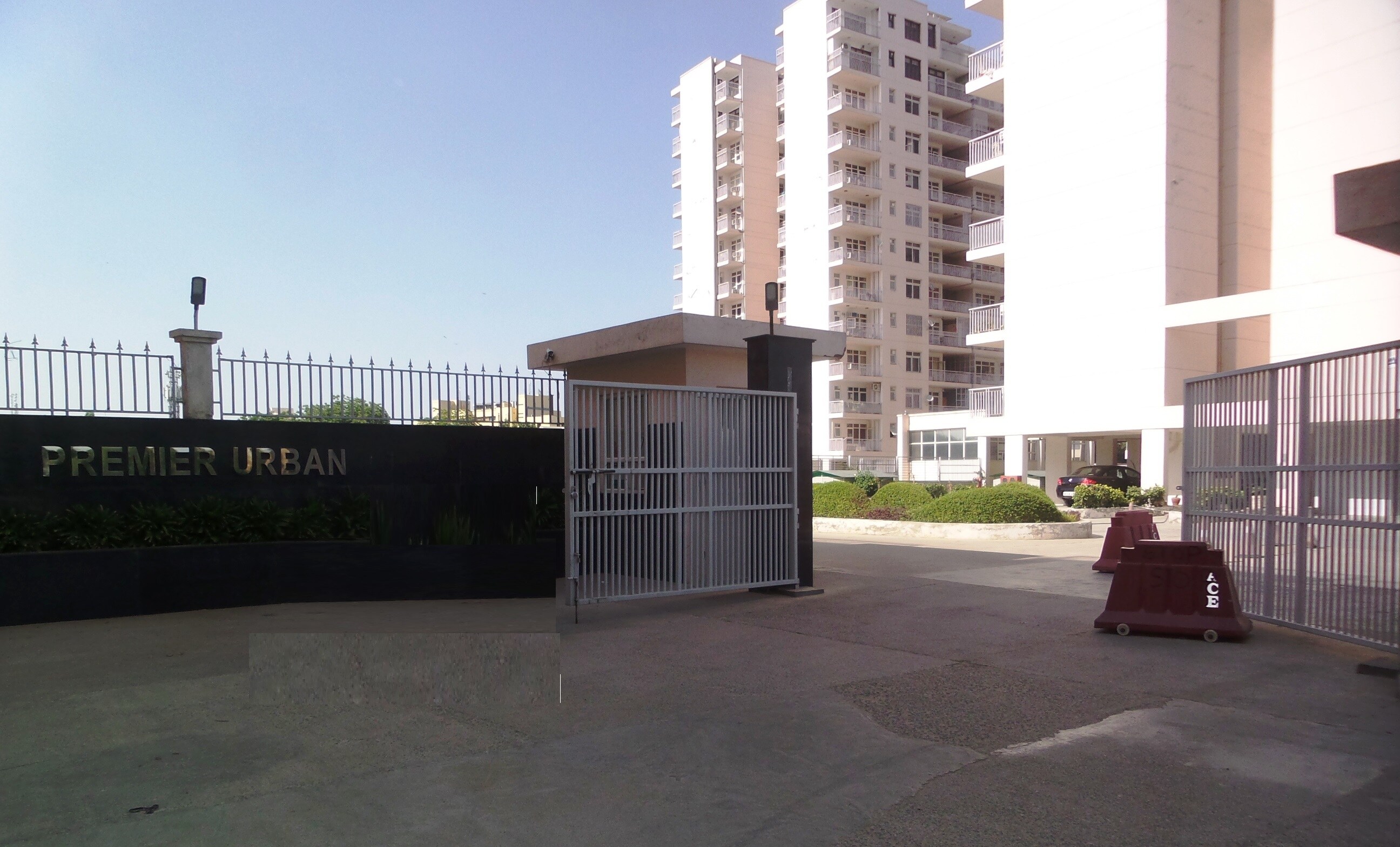 Maxworth Premier Urban Entrance View