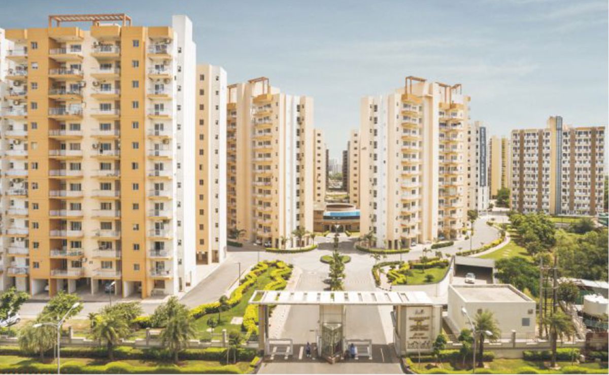 Orris Aster Court Premier Apartment Exteriors