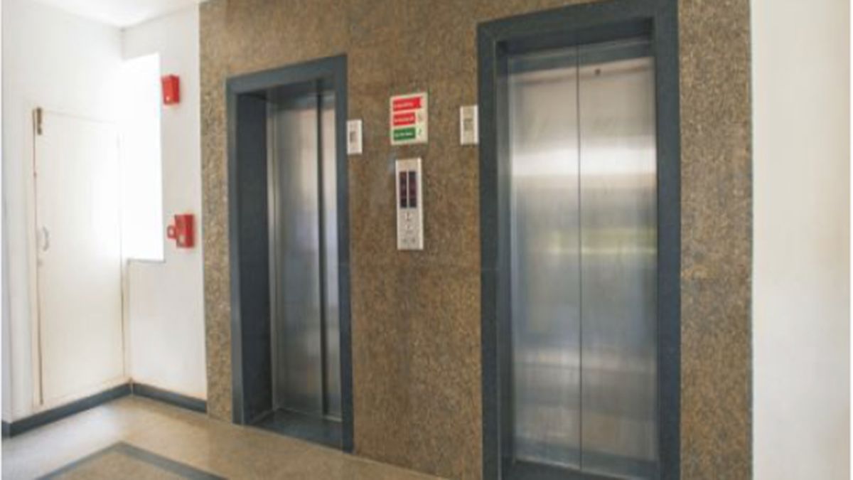 Orris Aster Court Premier Lift Lobby Image