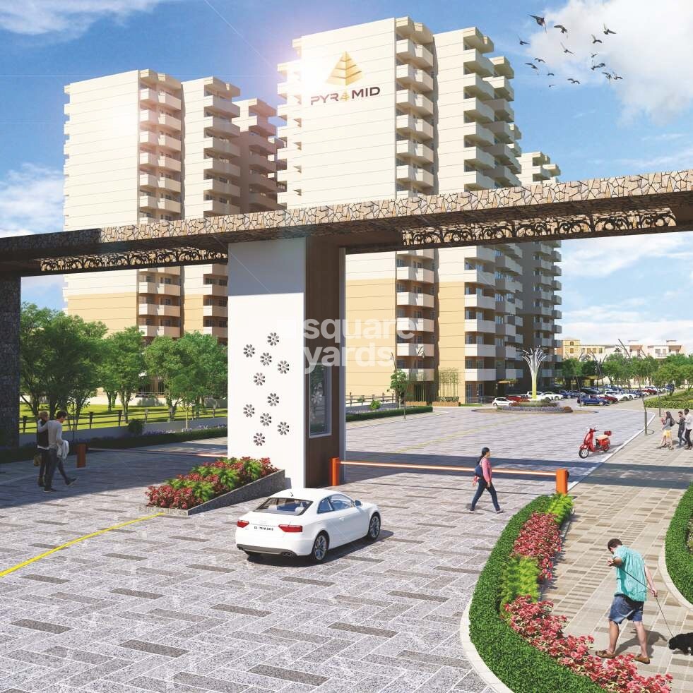 Pyramid Heights Entrance View