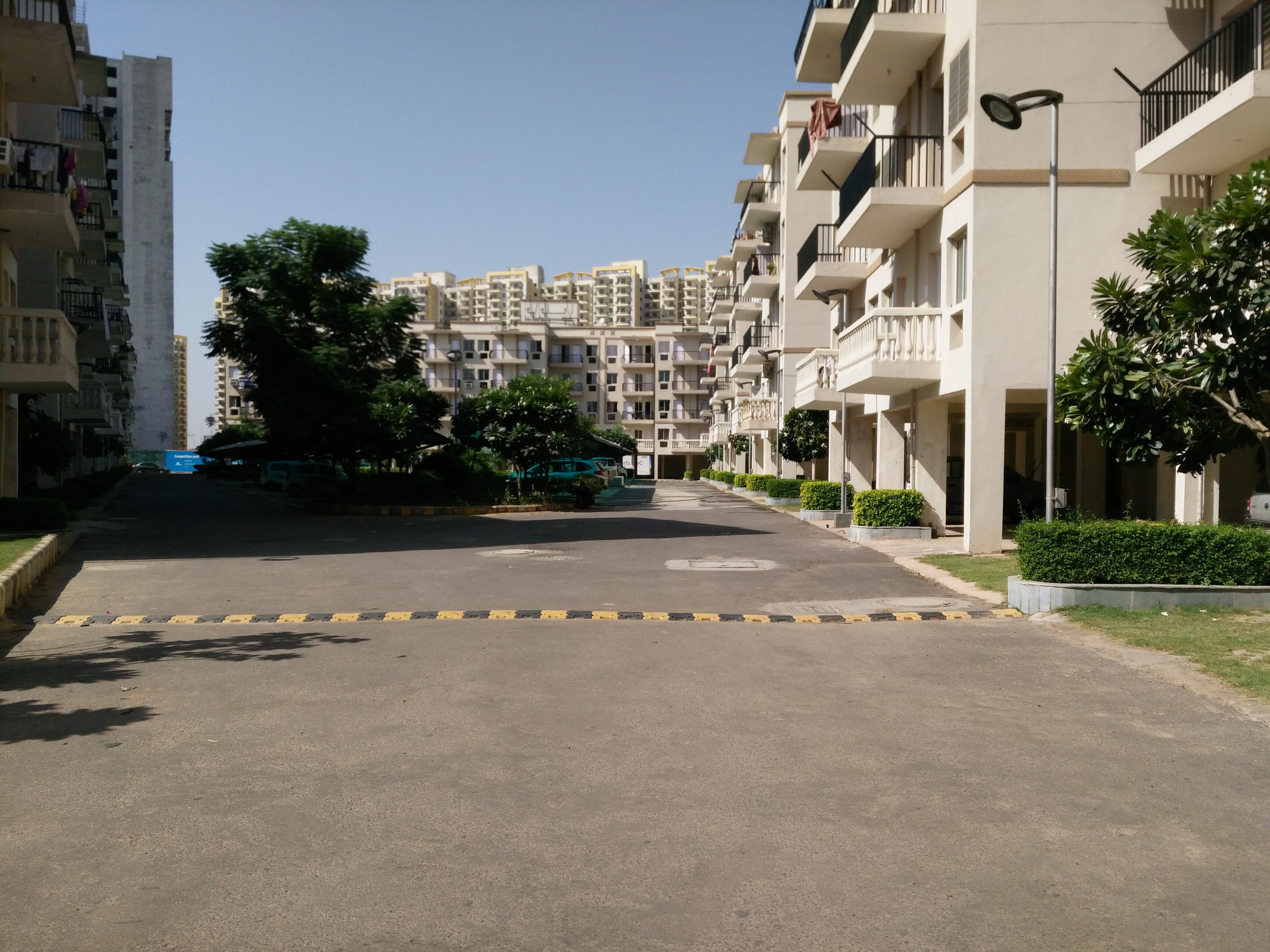 Sare Crescent Parc Apartment Exteriors