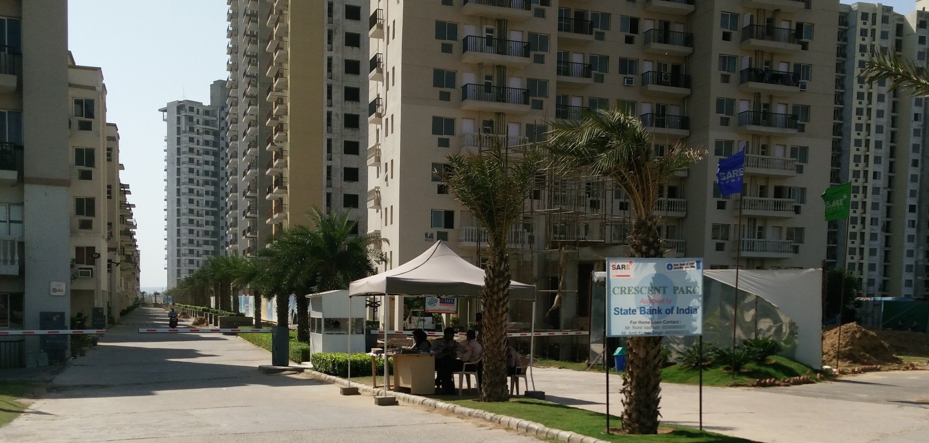 Sare Crescent Parc Apartment Exteriors