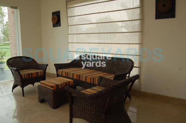 Sidhartha NCR Green Apartment Interiors 4