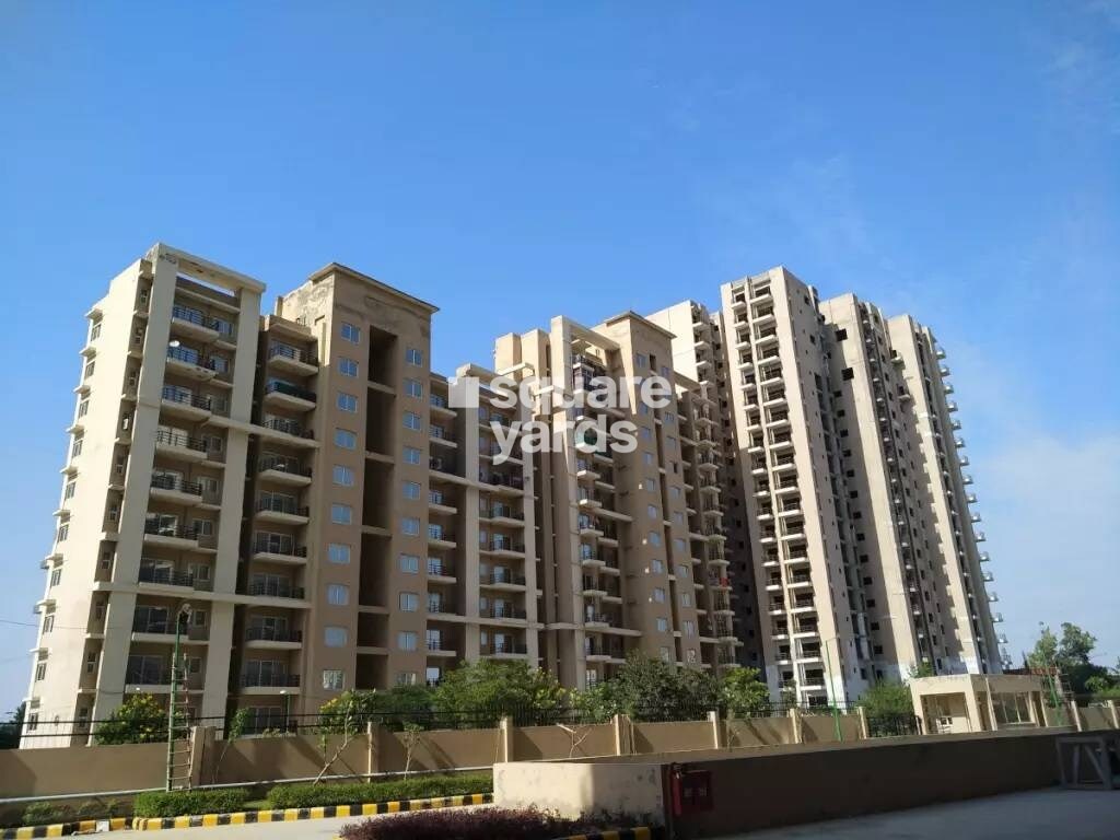 Sidhartha NCR One Tower View 1