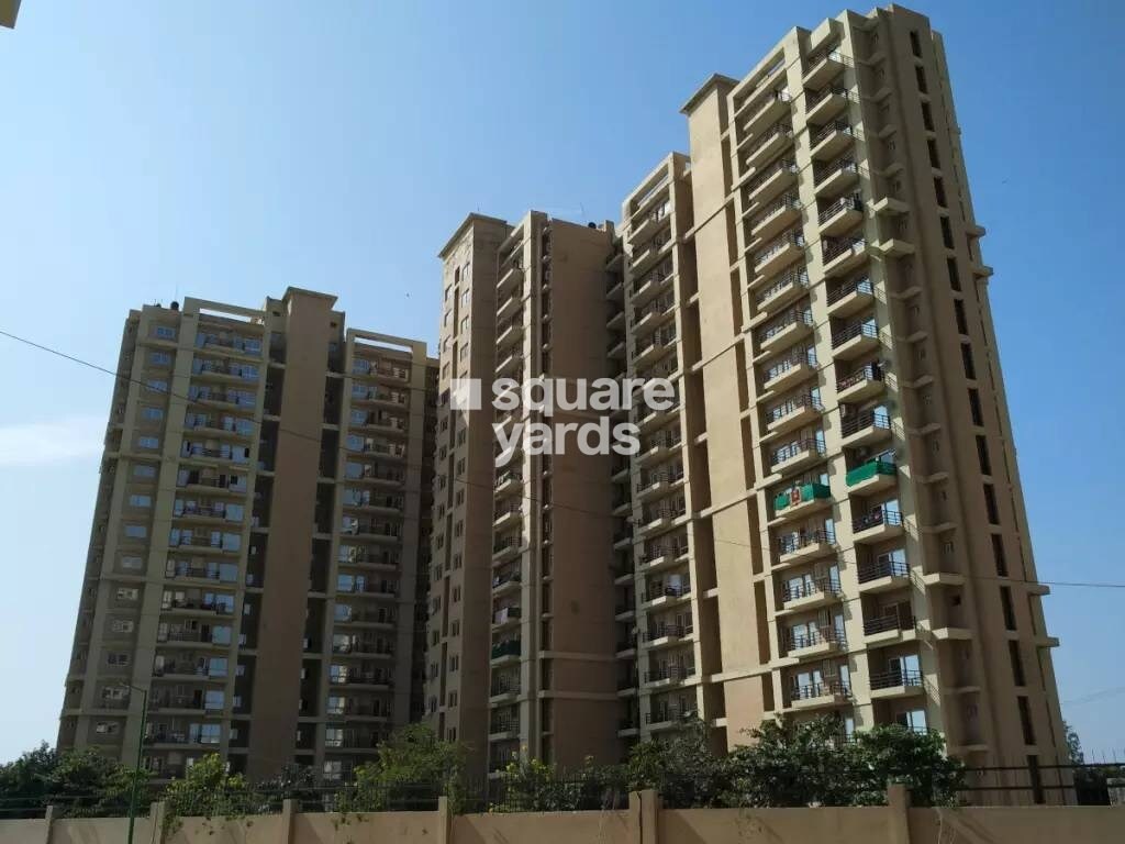 Sidhartha NCR One Tower View 2