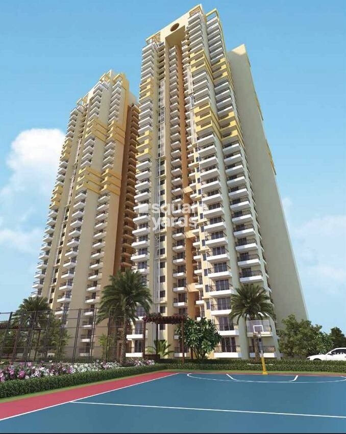 The Center Court Prime Apartment Exteriors 1