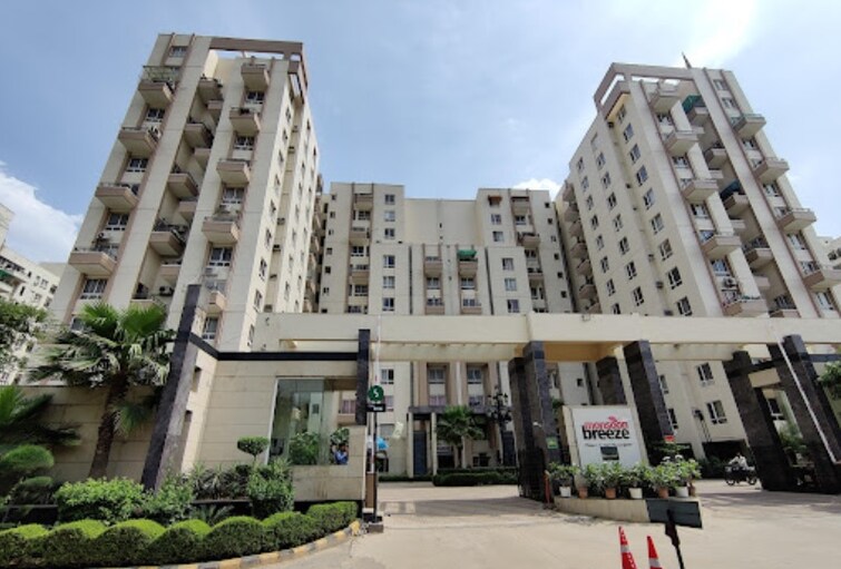 Umang Monsoon Breeze Phase I Entrance View