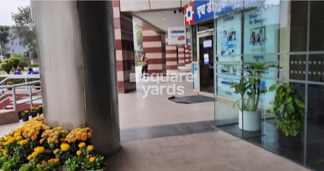 Unitech Cyber Park Amenities-Features 2