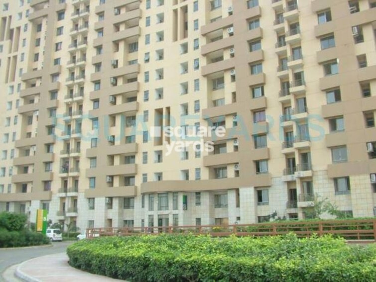 Unitech Fresco Tower View 1