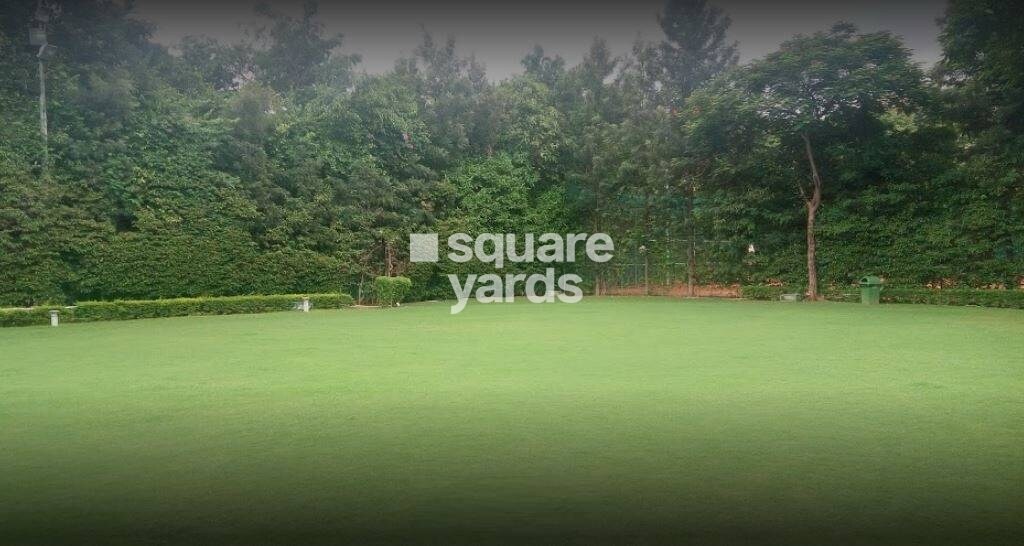 Unitech Greenwood City Apartment Amenities-Features 1