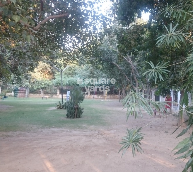 Uppal Southend in Sector 49, Gurgaon 1.30 Cr Floor Plans, Location