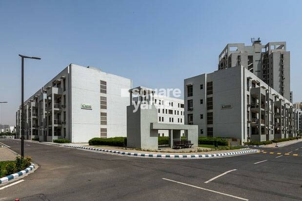 Vatika Boulevard Residences Tower View 1