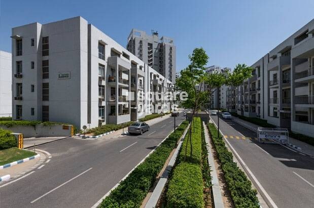 Vatika Boulevard Residences Tower View 2