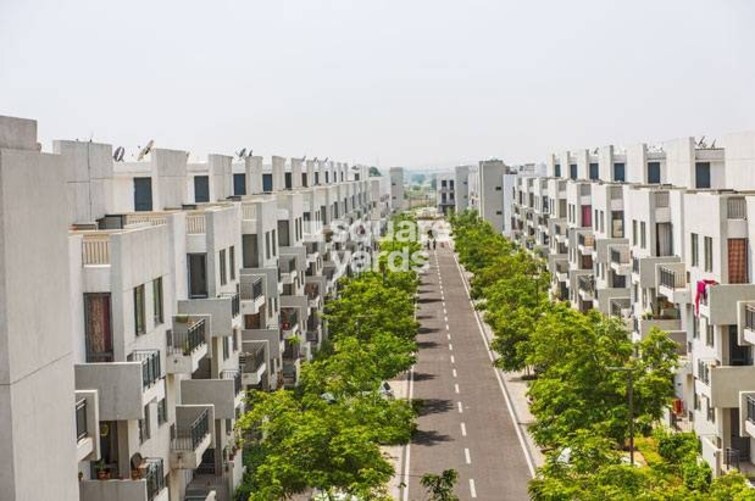 Vatika INXT Emilia floors Tower View 1