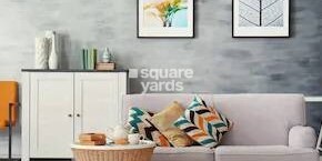 Queens Plaza in Sector 43, Gurgaon