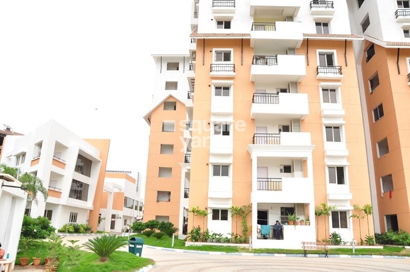 Aditya DSR Lake Side Tower View 1