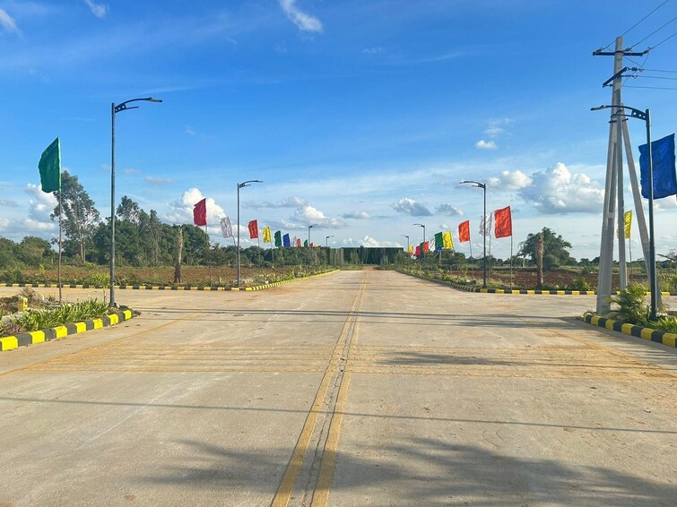 Adrustar The Rising Plot Images 2