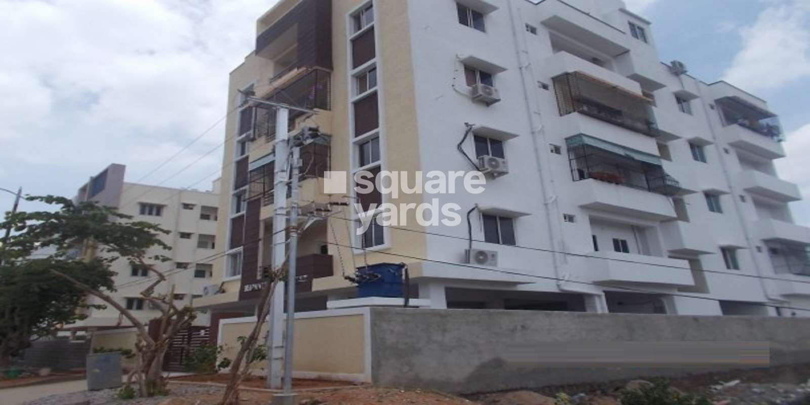 Dhathri Madaneez Apartment Cover Image