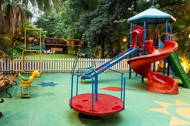 ESR South Central Amenities-Features