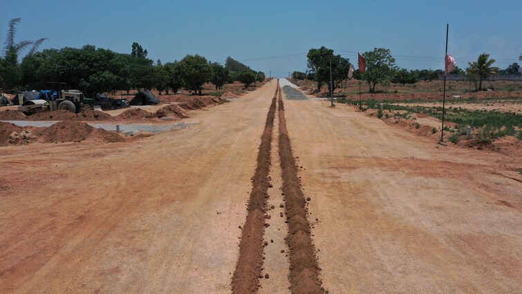 Fortune The Highway Orchards Plot Images 2