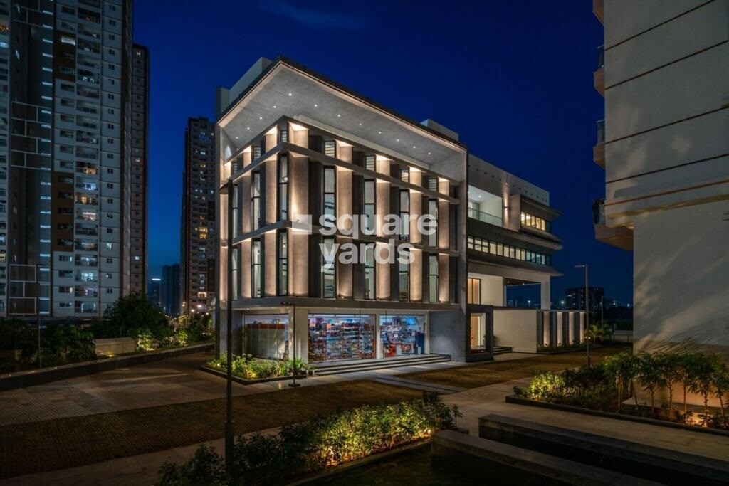 Hallmark Vicinia Clubhouse External Image