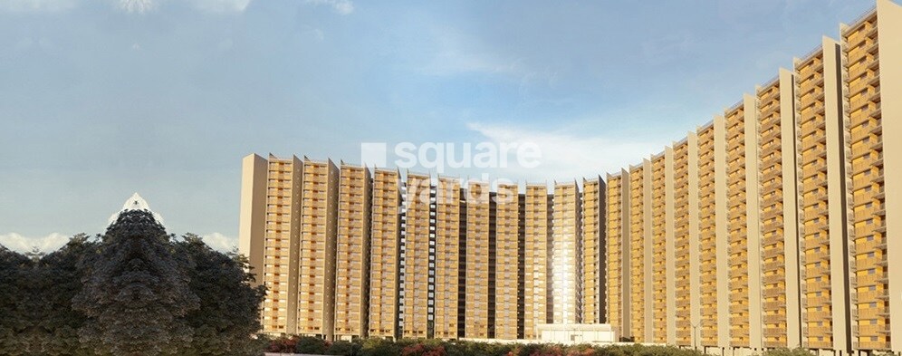 INCOR Live By Lake Tower View 4