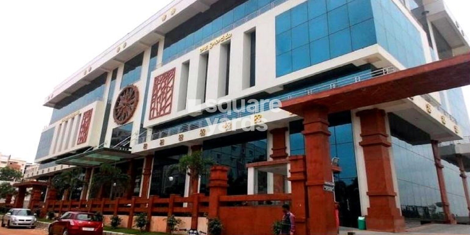 Raja Praasadamu Complex
