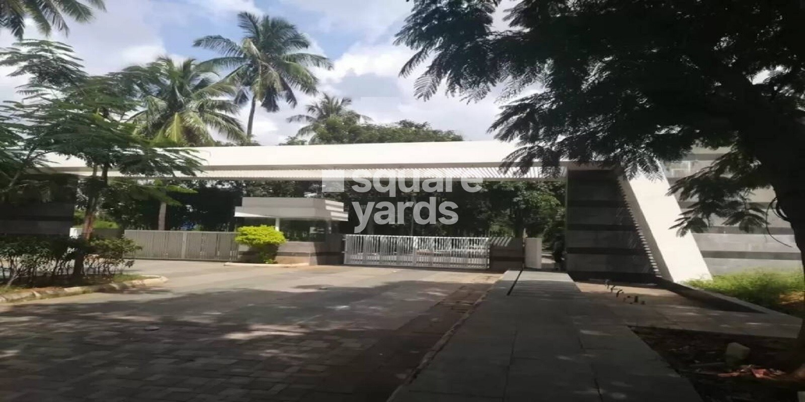 Sreenidhi Serengeti Entrance View