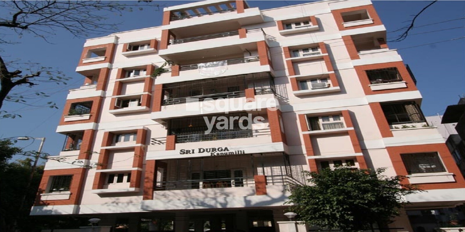 Trendset Sri Durga Kanumilli, Lakdi ka pul, Hyderabad