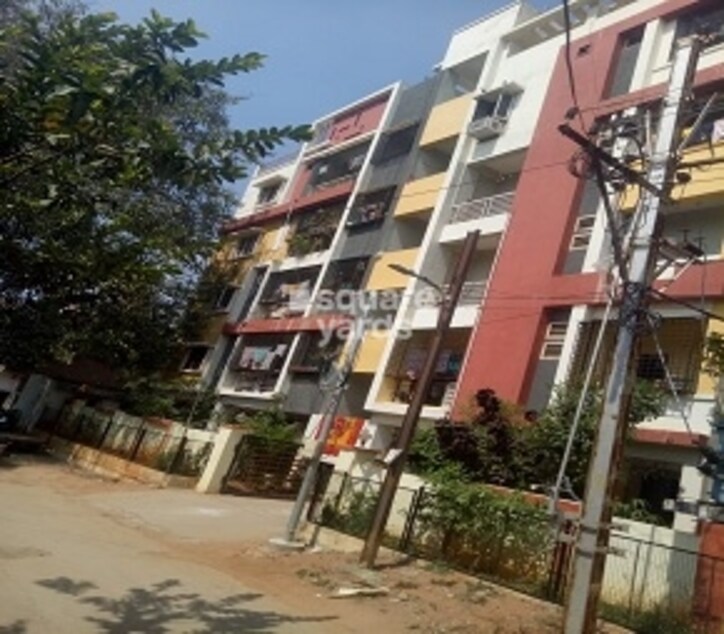 Sunny Meadows Apartment Cover Image