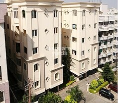 Trendset Hilltop, Lakdi ka pul, Hyderabad