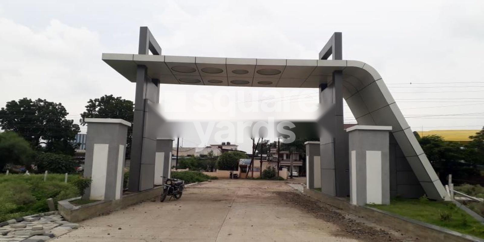 Gomti Sanskruti Palm Featured Image