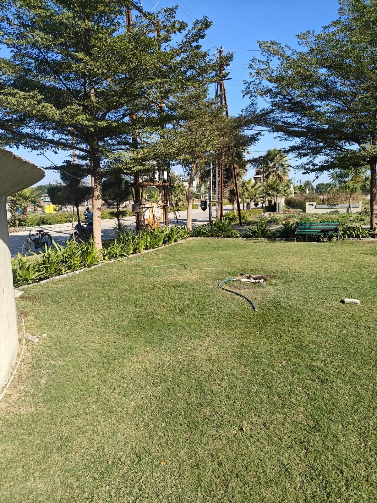 Graceland Highway Avenue